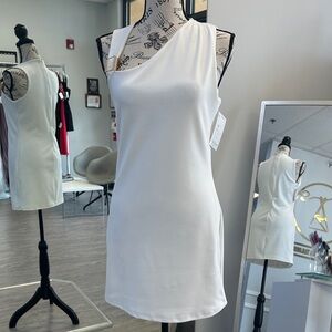 White One-Shoulder Sheath Dress – Gold Hardware – Lined – Elegant Minimalist